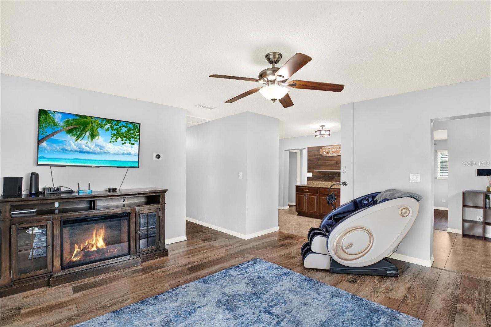 MEADOW LAWN 11TH ADD - Residential