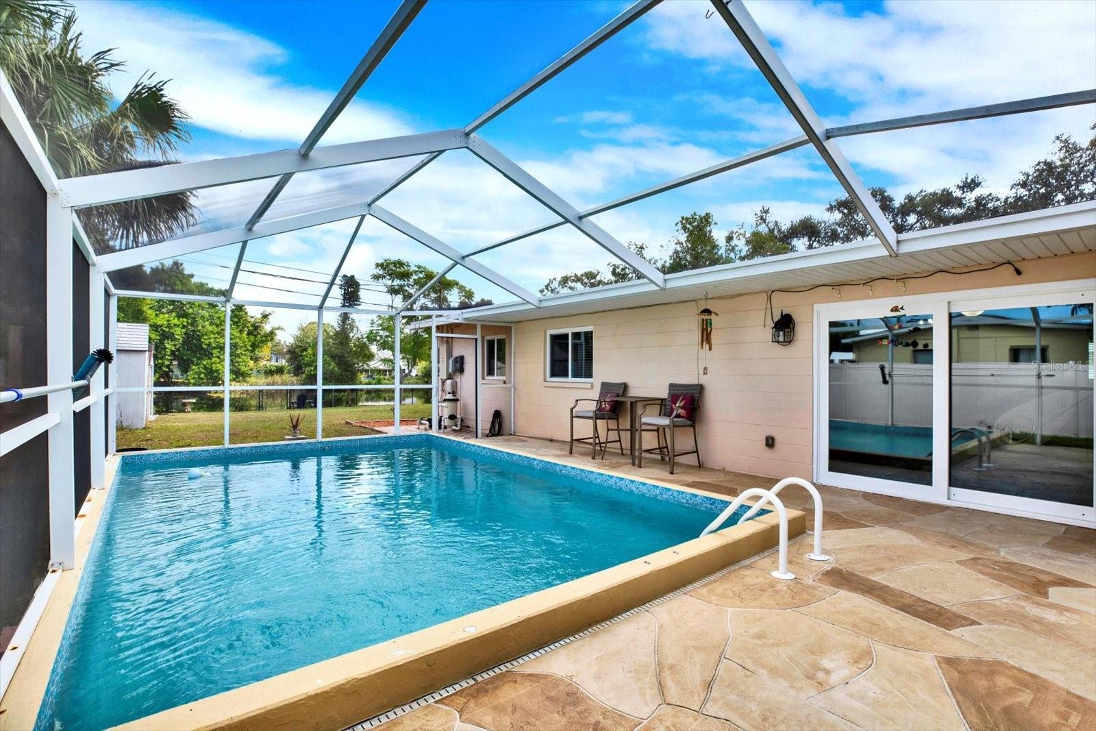 MEADOW LAWN 11TH ADD - Residential