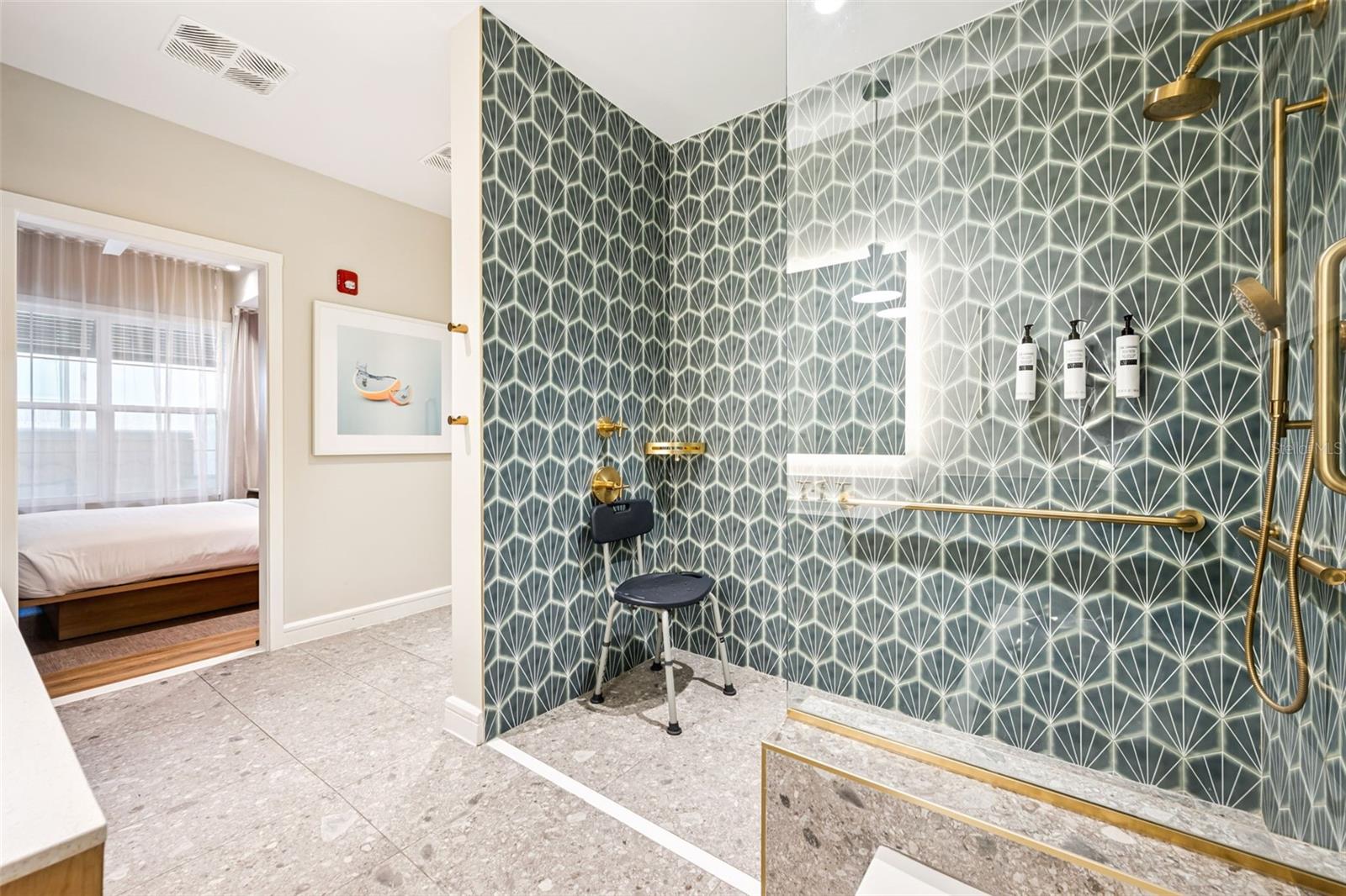 EMBASSY SUITES, SUNSET WALK HOTEL - Residential