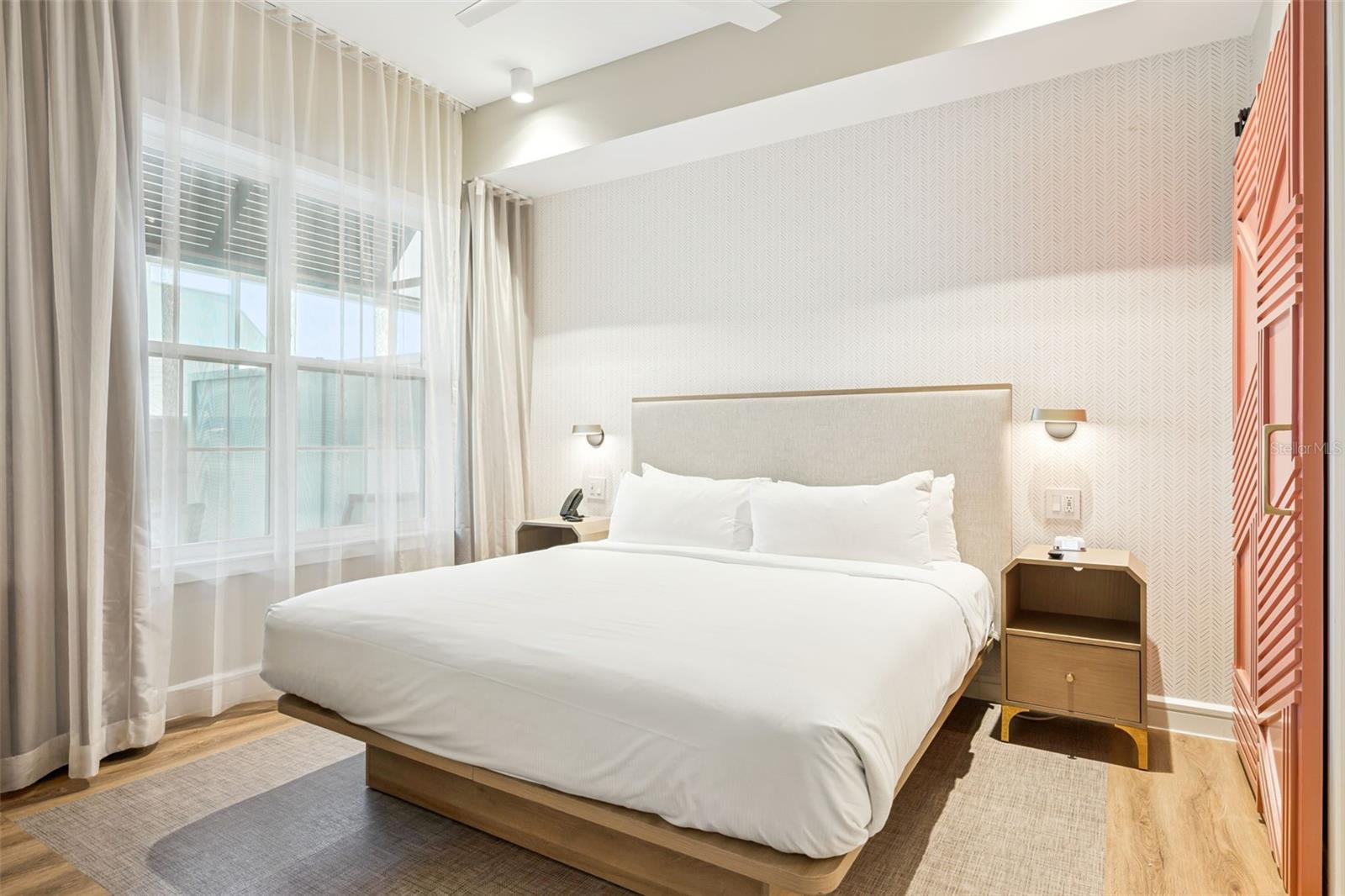 EMBASSY SUITES, SUNSET WALK HOTEL - Residential