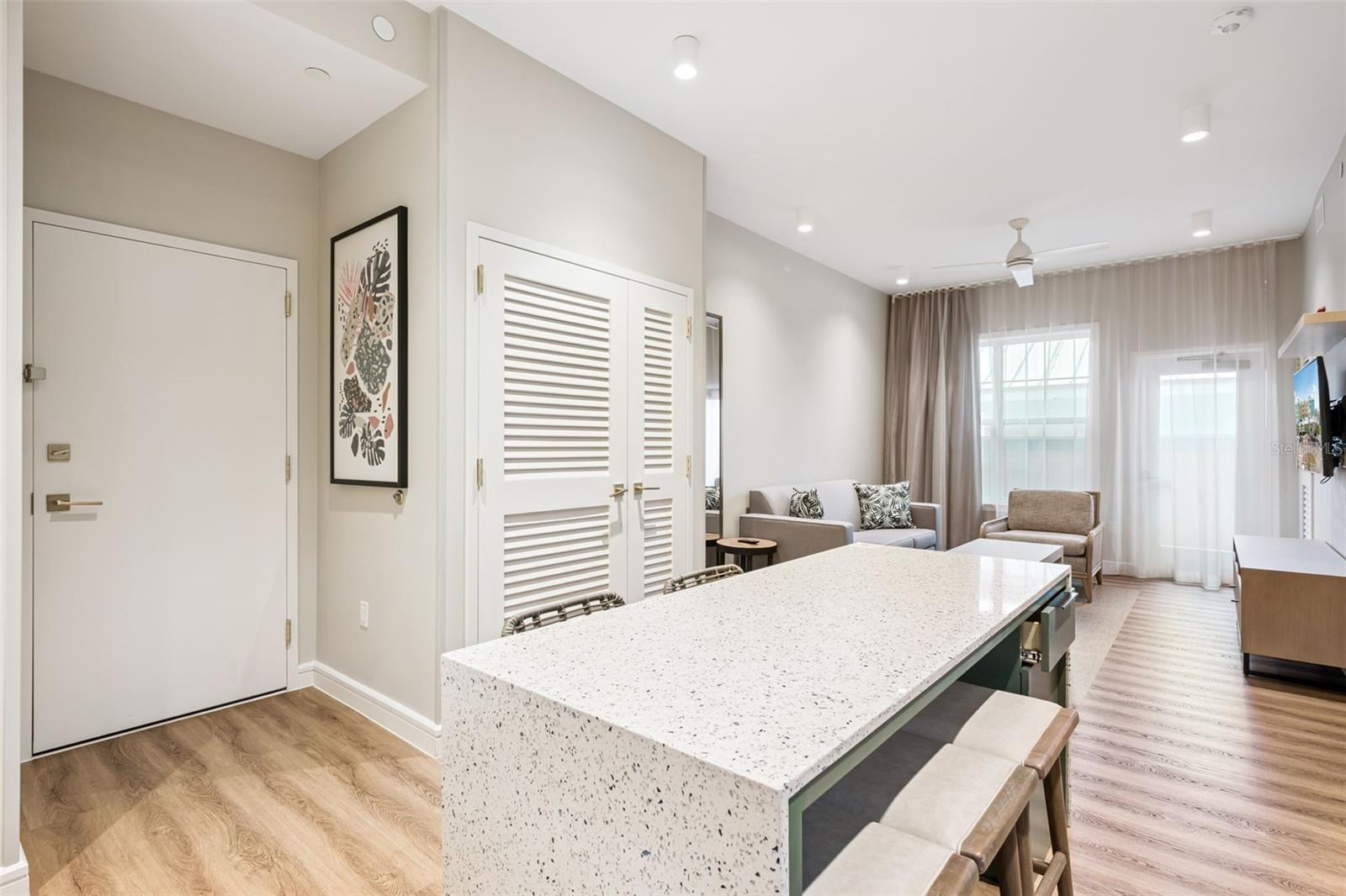 EMBASSY SUITES, SUNSET WALK HOTEL - Residential