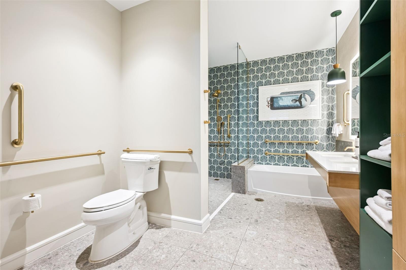 EMBASSY SUITES, SUNSET WALK HOTEL - Residential