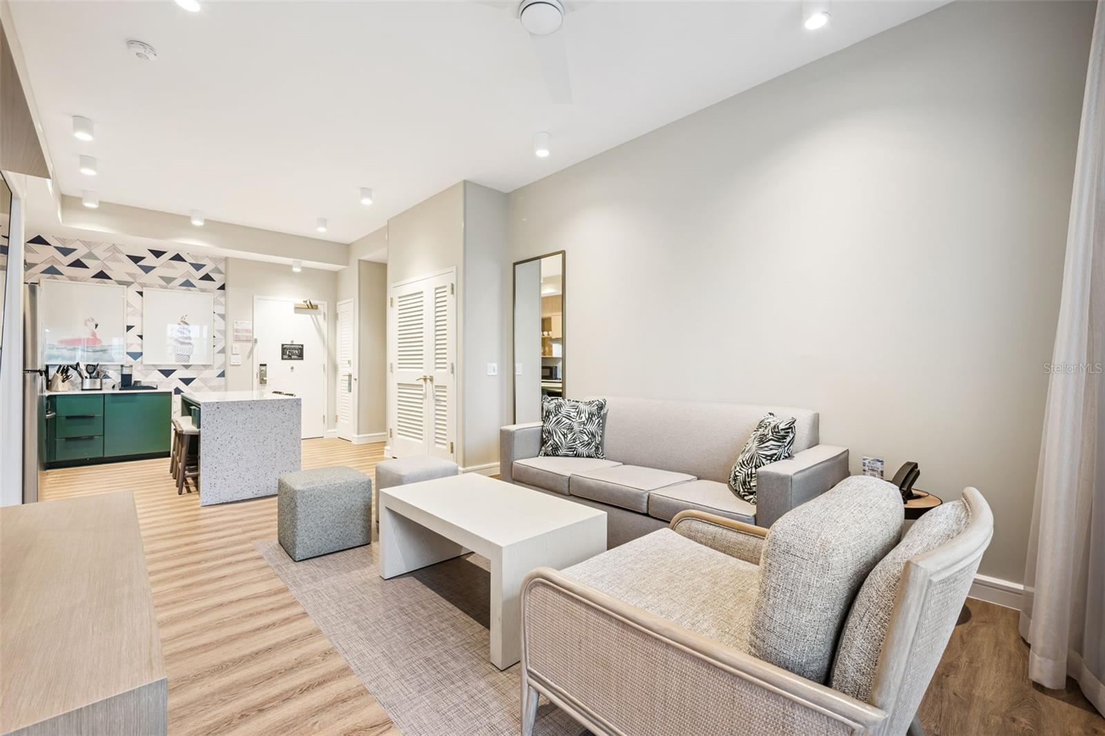 EMBASSY SUITES, SUNSET WALK HOTEL - Residential