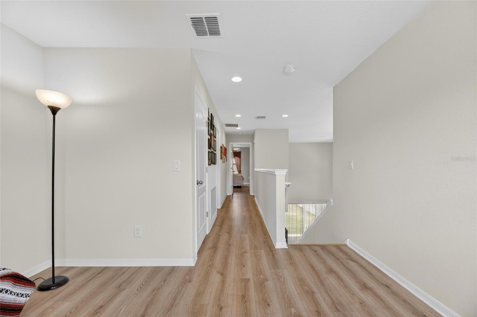 BROADWAY CENTRE TWNHMS - Residential