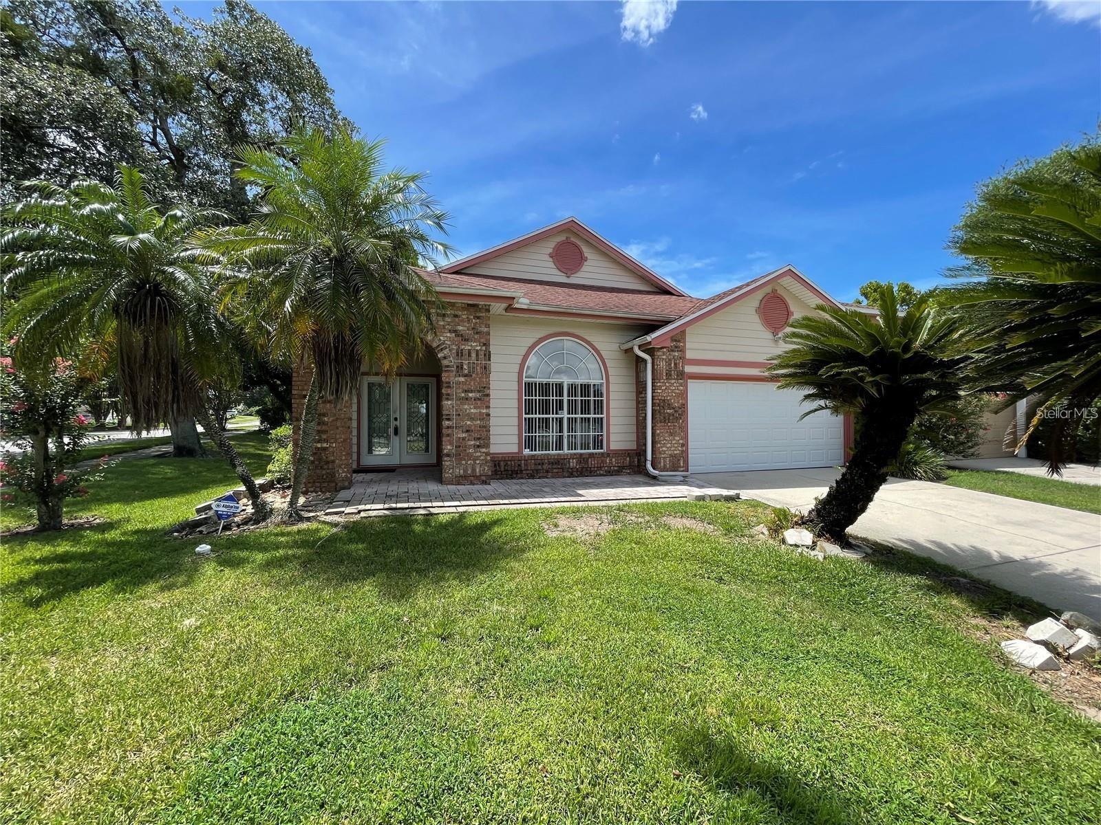 PEMBROOKE - Residential Lease