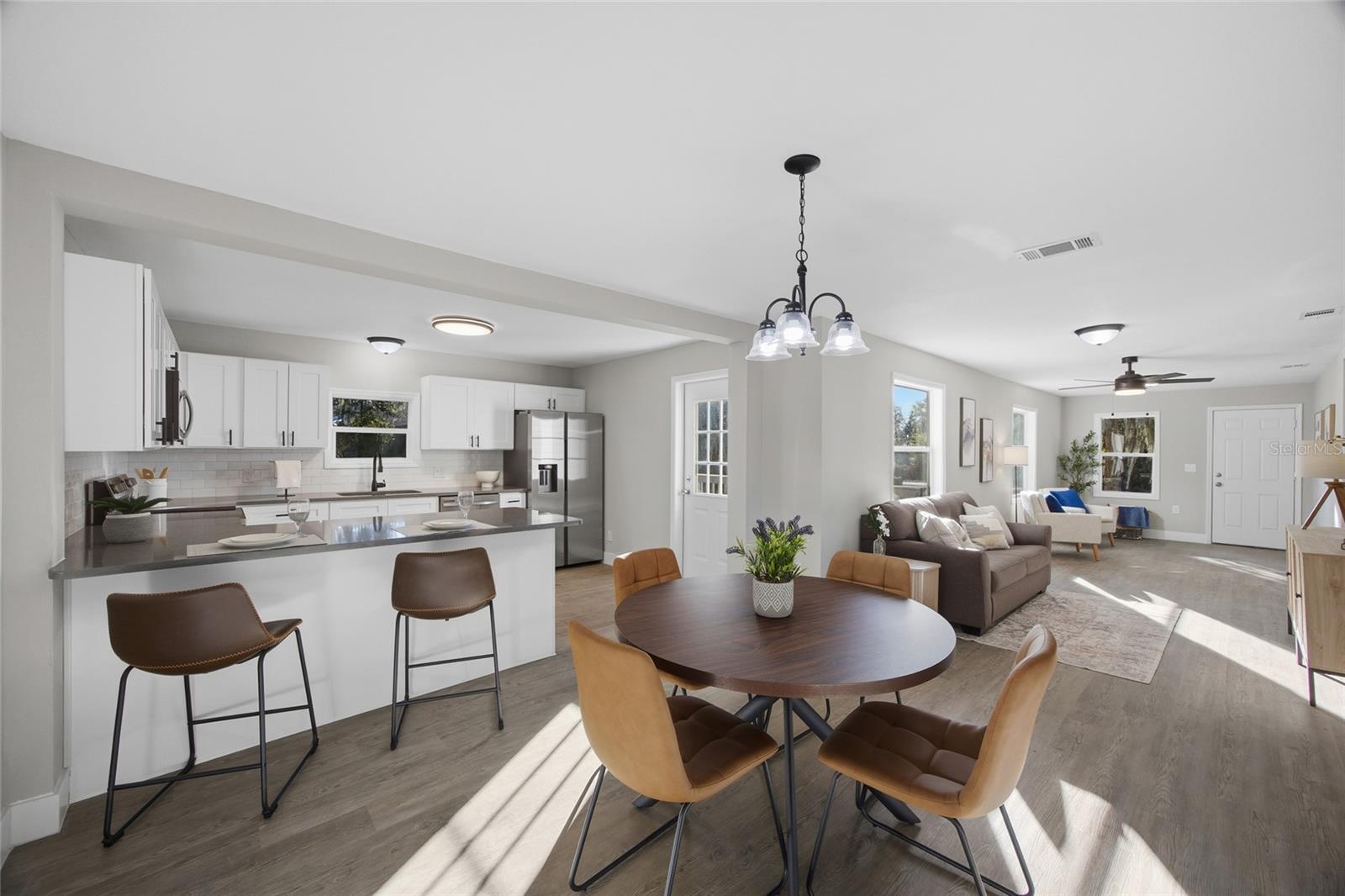 1880 N VIRGINIA AVENUE