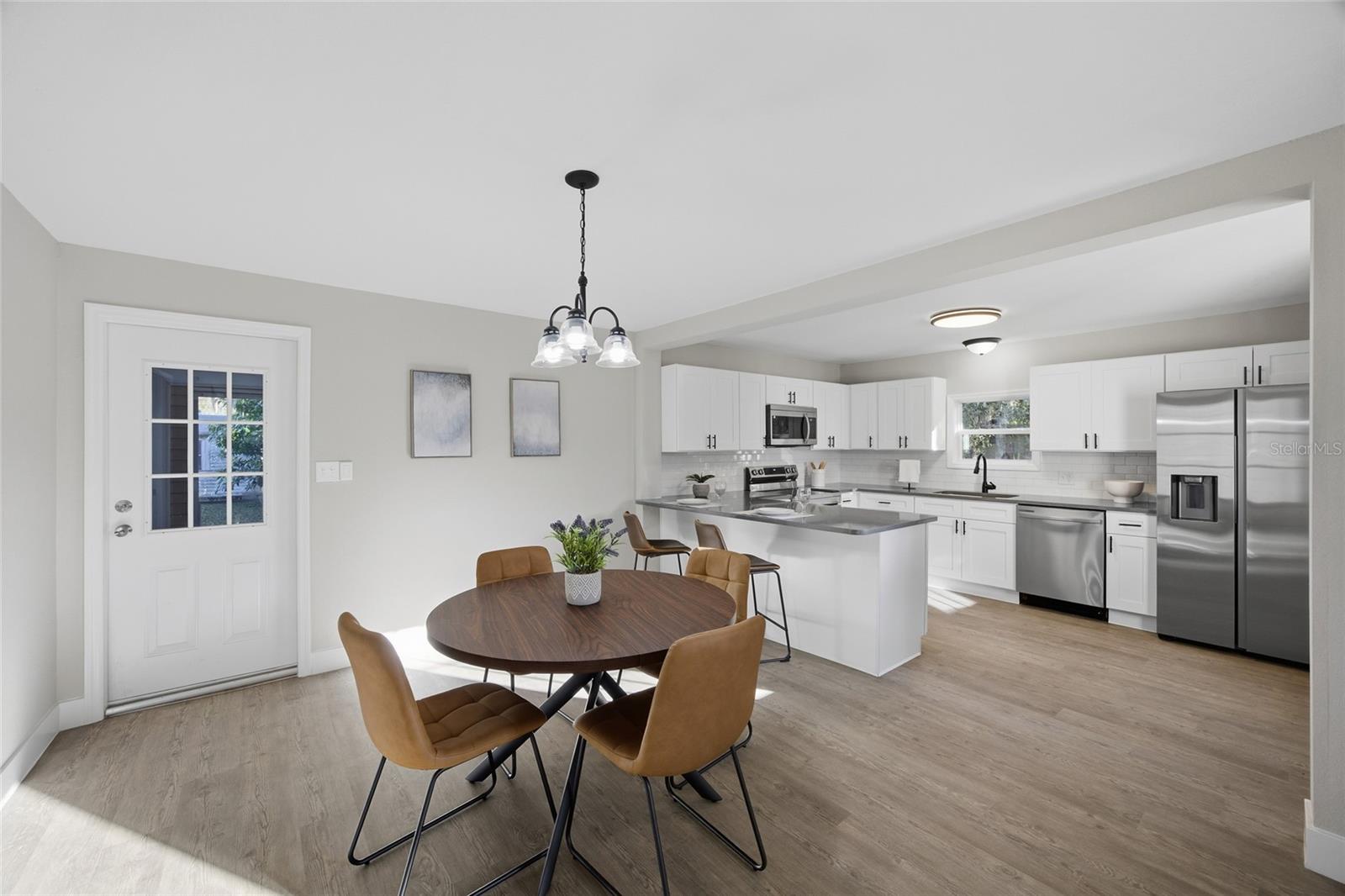 1880 N VIRGINIA AVENUE