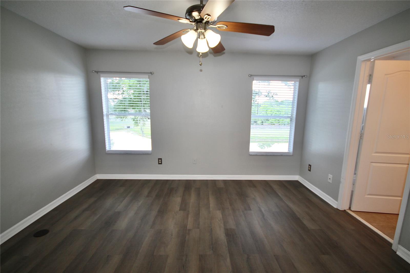 CLUBSIDE POINTE - Residential Lease