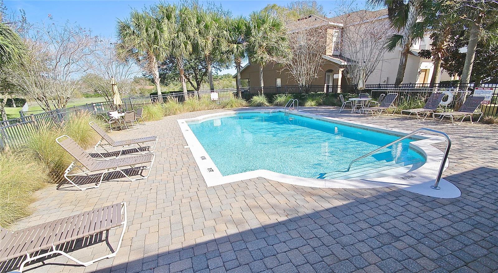 CLUBSIDE POINTE - Residential Lease