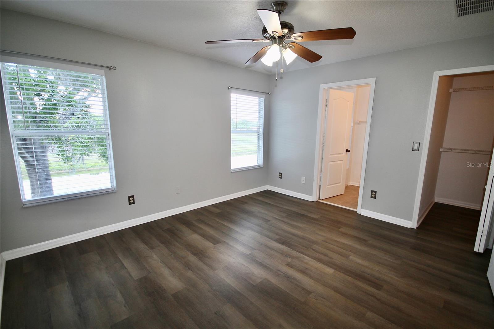 CLUBSIDE POINTE - Residential Lease