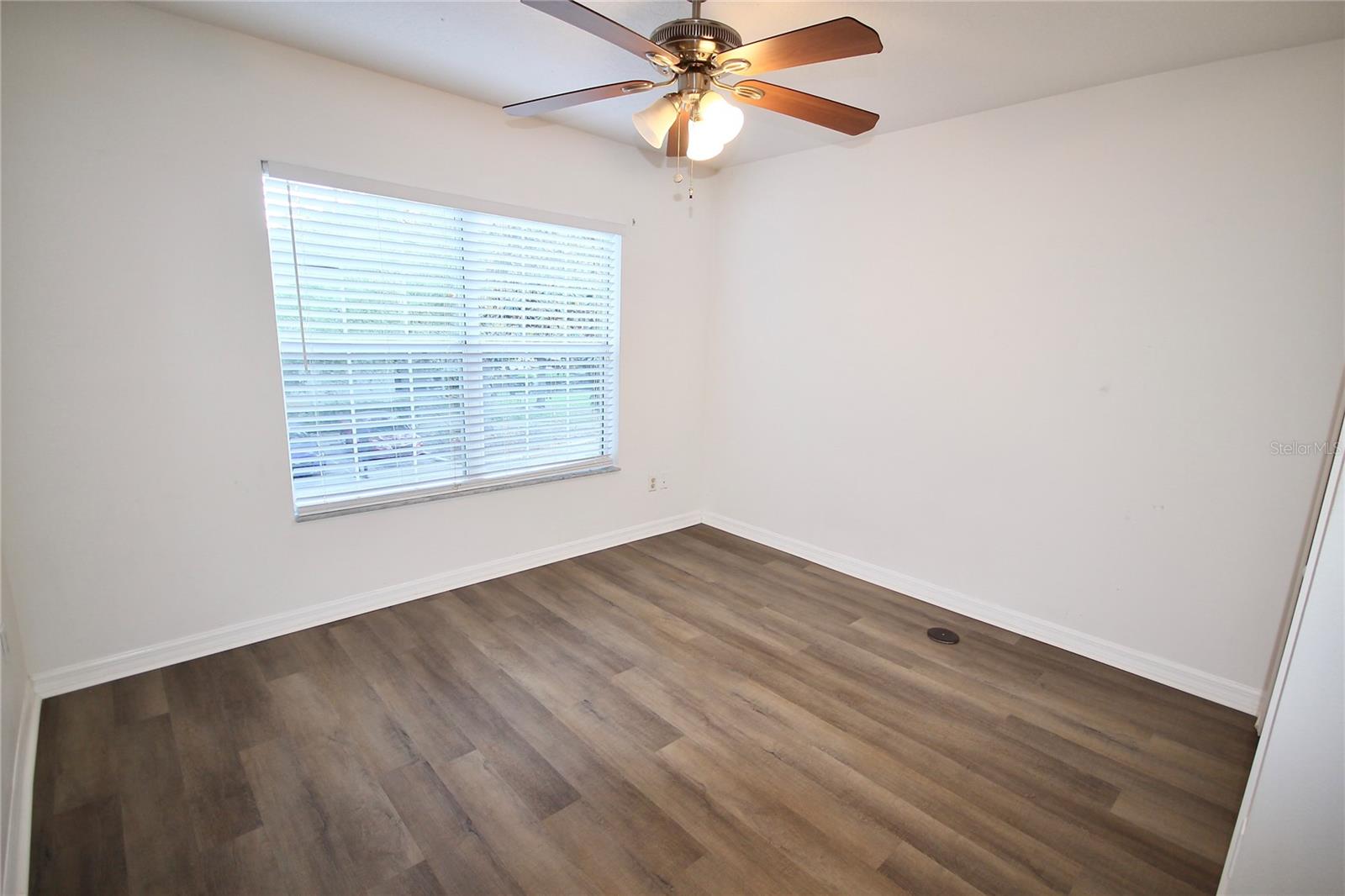 CLUBSIDE POINTE - Residential Lease