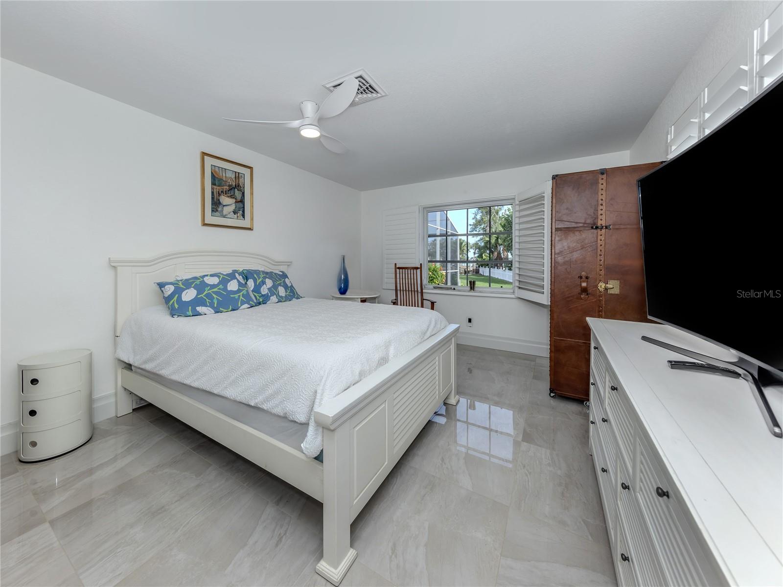 BAYSHORE ESTATES - Residential