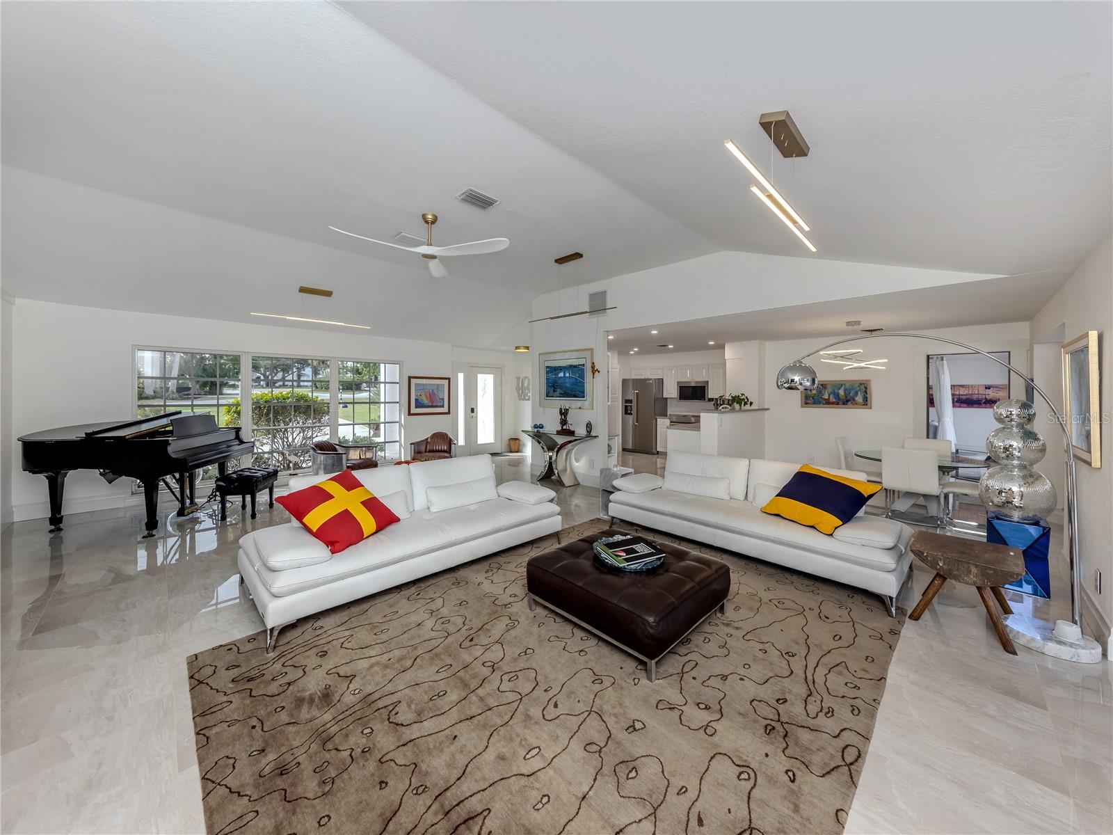 BAYSHORE ESTATES - Residential