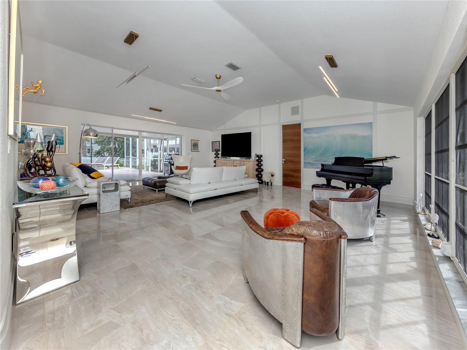 BAYSHORE ESTATES - Residential