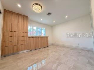 BAYSHORE ESTATES - Residential