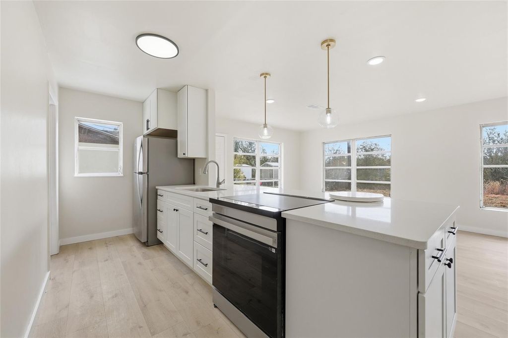 Photo of 1615 SE 15th Avenue, Gainesville, FL 32641 (MLS # GC537507)