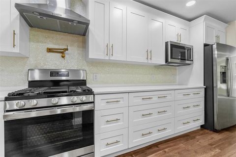 Tiny photo for 1660 NW 19th Street, Crystal River, FL 34428 (MLS # OM708728)