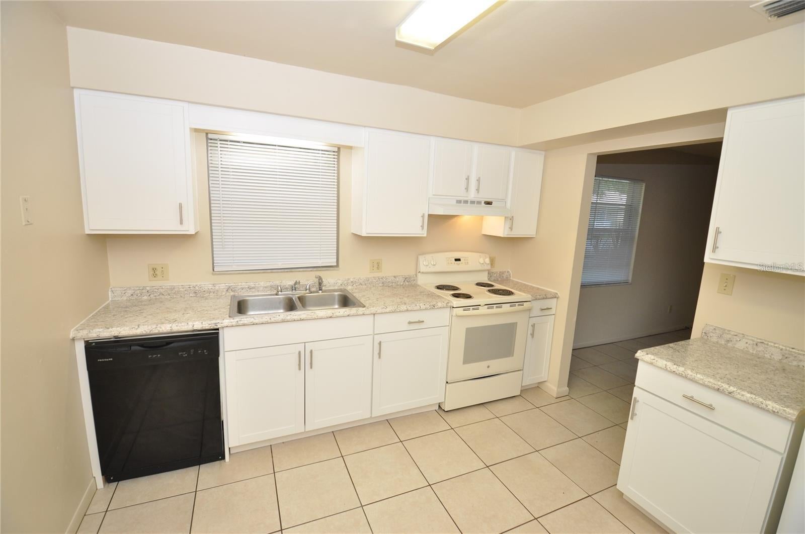 1428 E FERN ROAD
