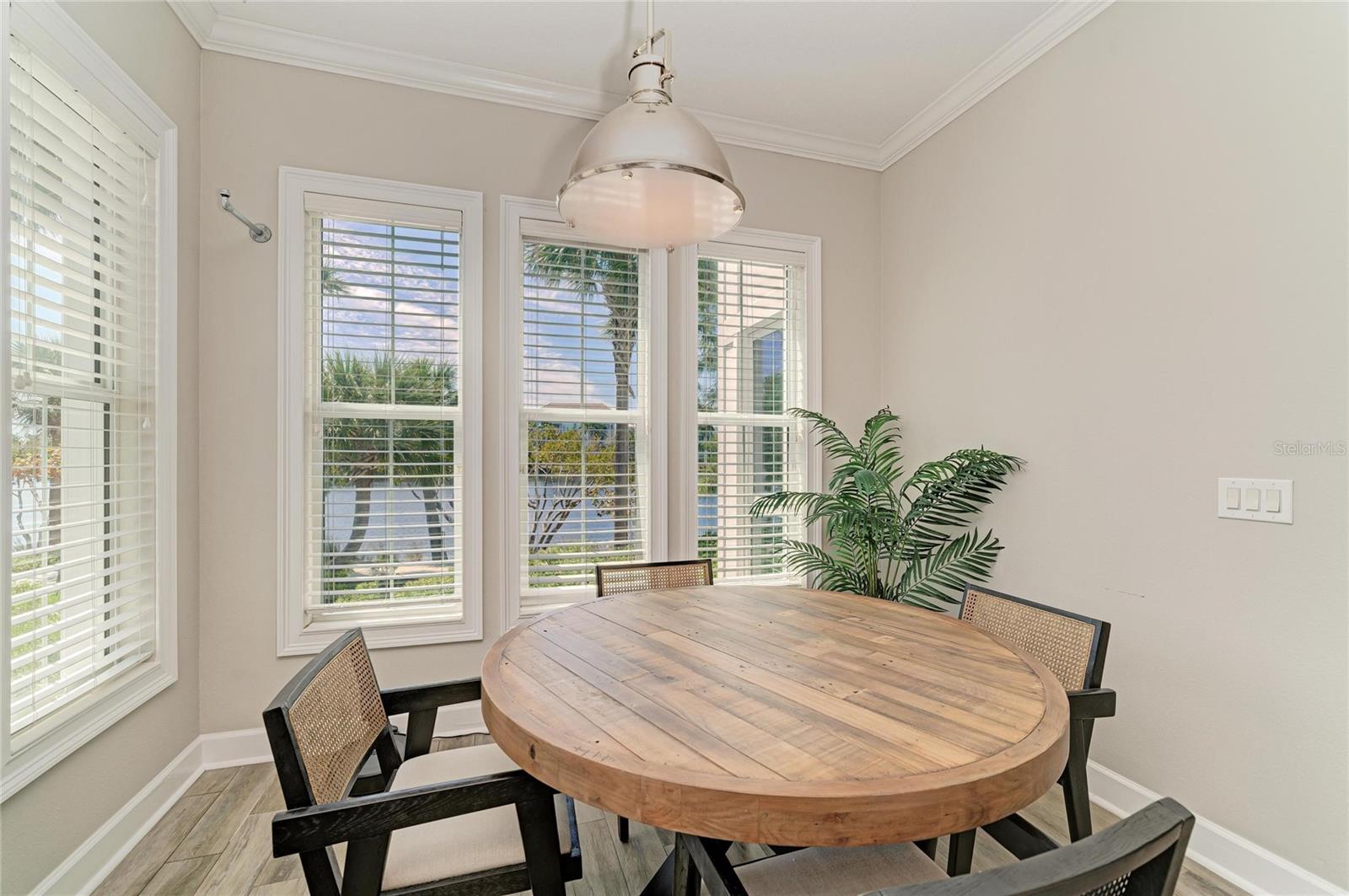 MANGROVE WALK ON HARBOUR ISLE PH 5 - Residential