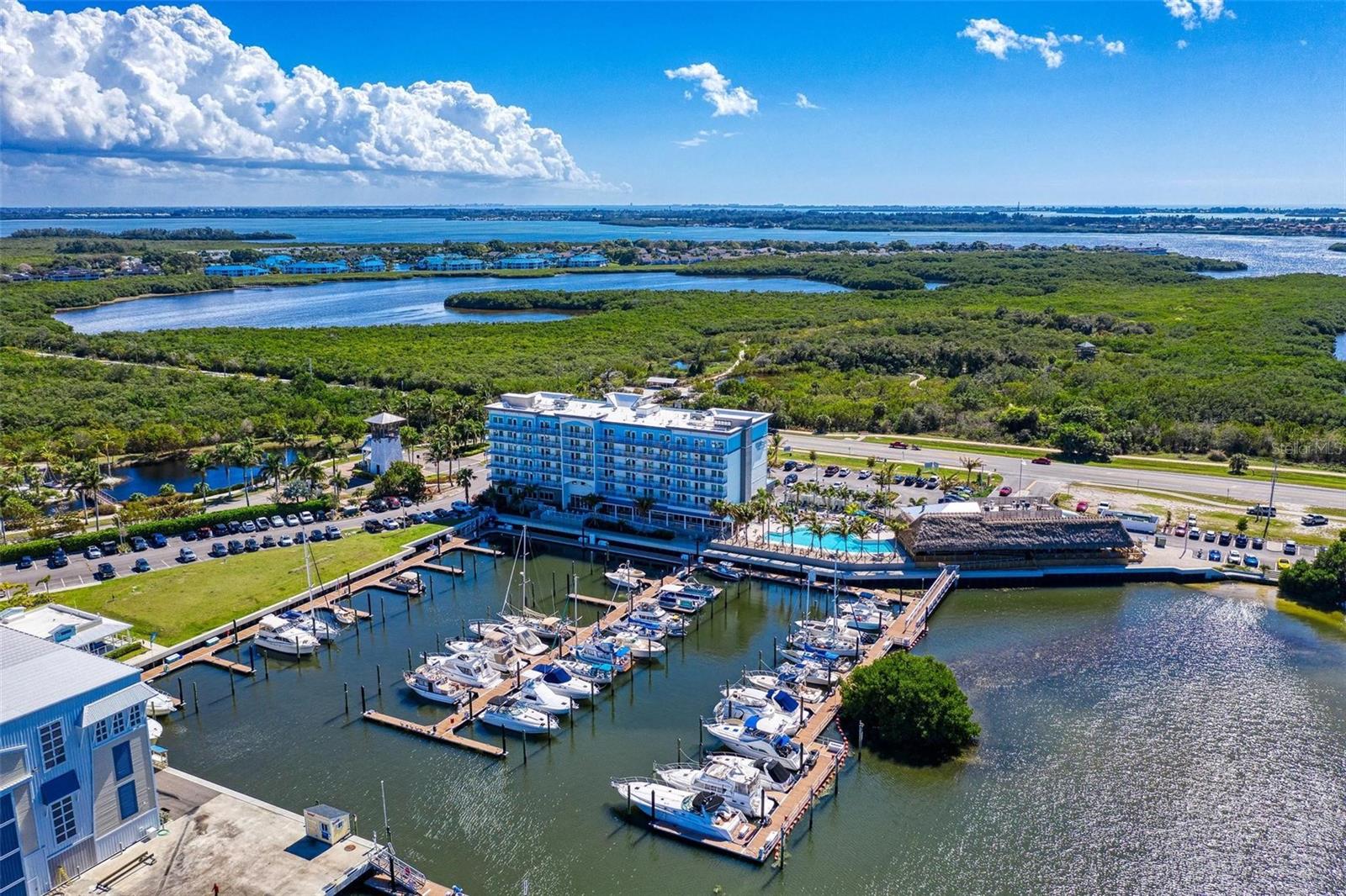 MANGROVE WALK ON HARBOUR ISLE PH 5 - Residential