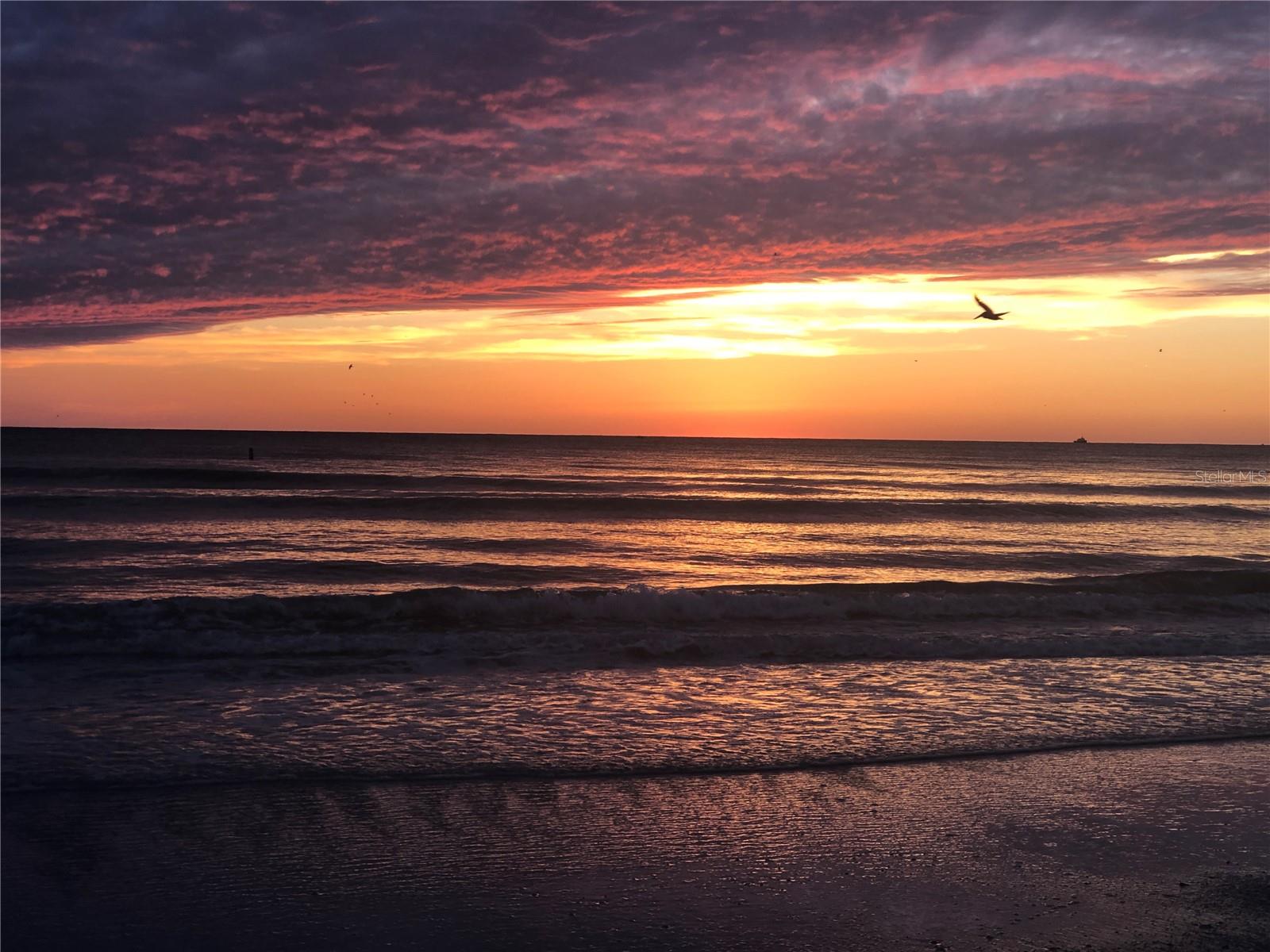 MANGROVE WALK ON HARBOUR ISLE PH 5 - Residential