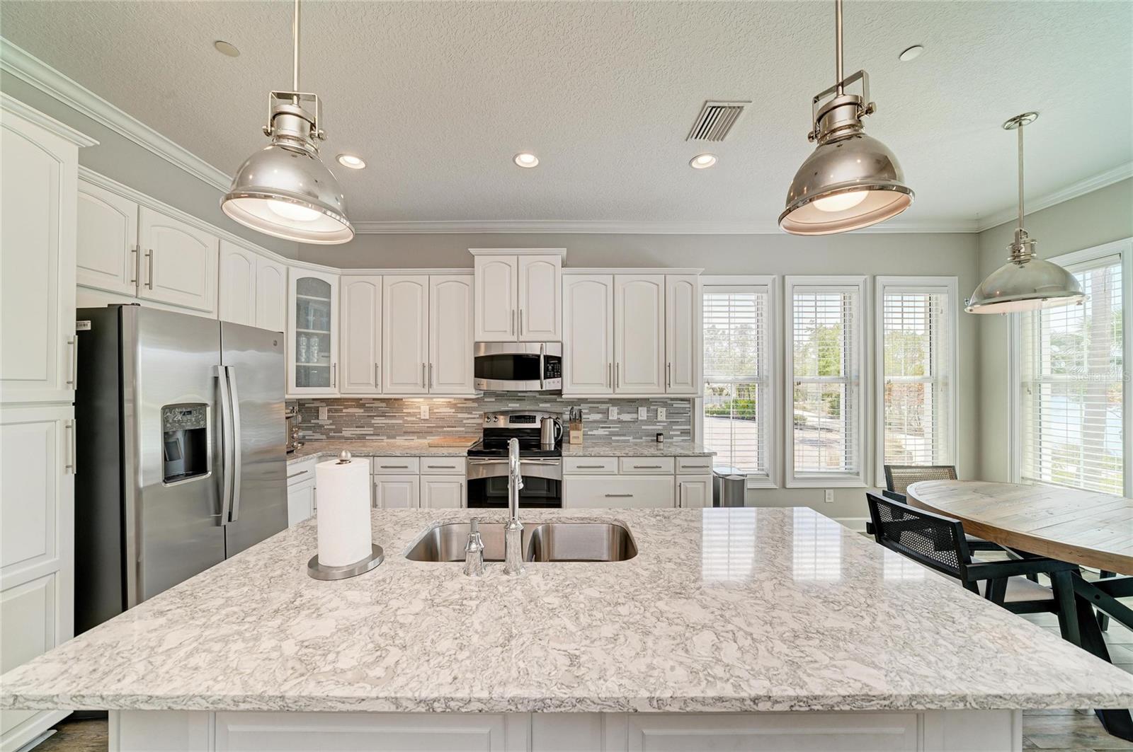 MANGROVE WALK ON HARBOUR ISLE PH 5 - Residential