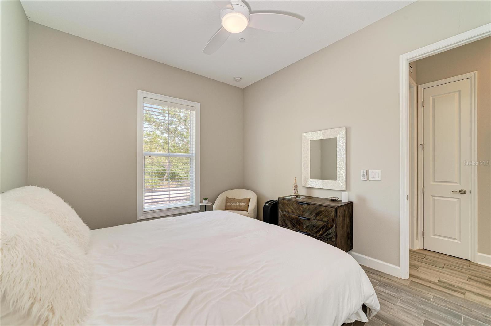 MANGROVE WALK ON HARBOUR ISLE PH 5 - Residential