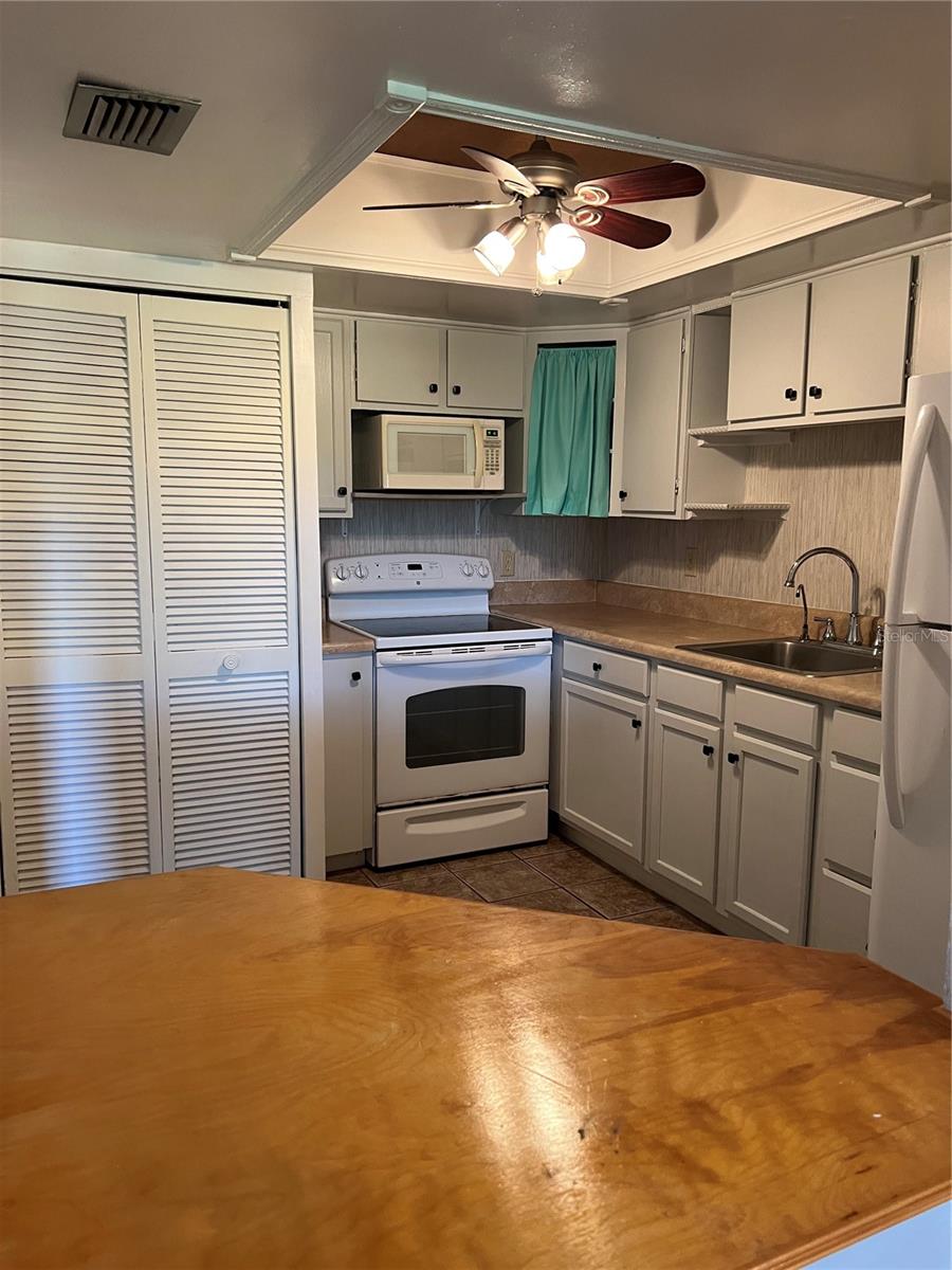 630 FAIRWAYS CIRCLE A