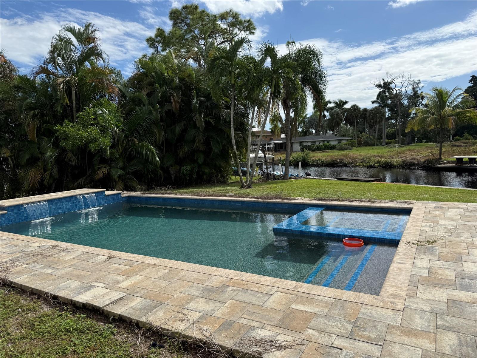 RIVER MANOR - Residential Lease