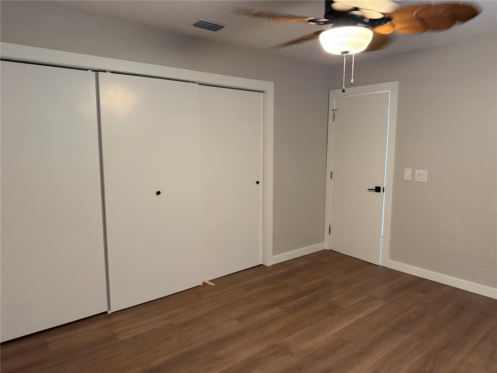 RIVER MANOR - Residential Lease