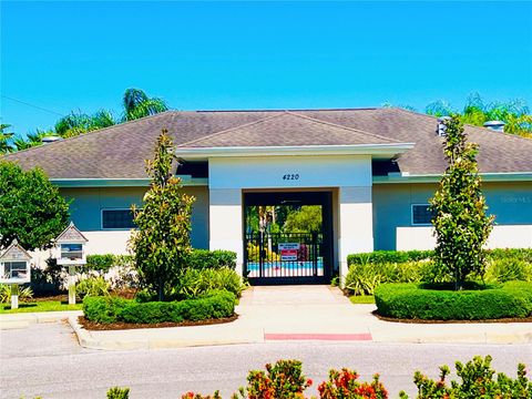 A home in PALMETTO