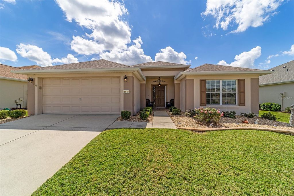 Photo of 8642 SE 132nd Street, Summerfield, FL 34491 (MLS # OM710093)