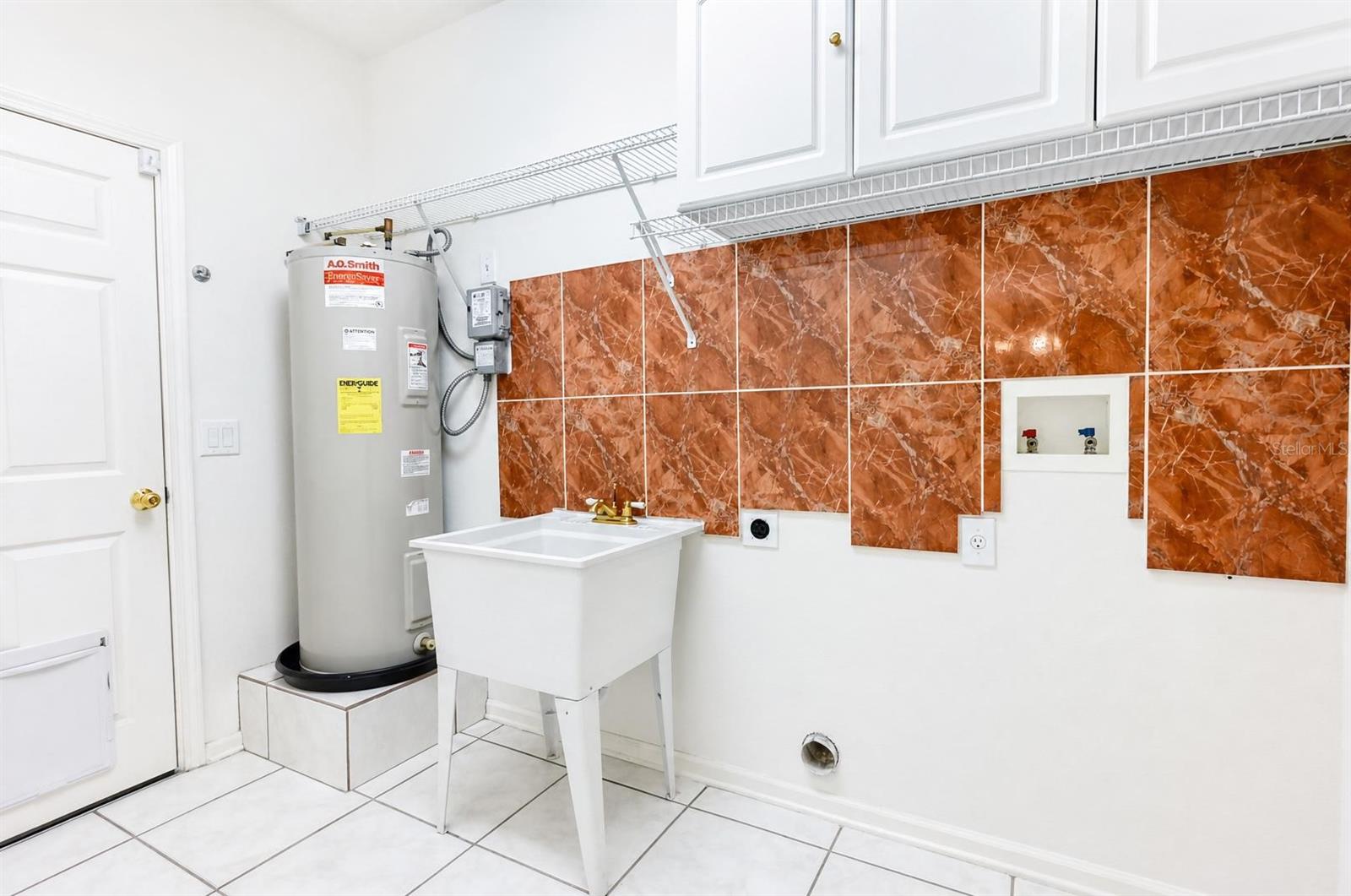 PHILLIPS BAY CONDO PH 6 - Residential
