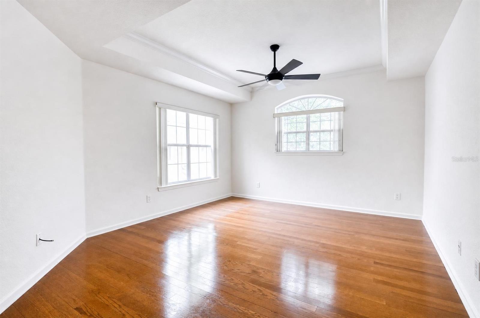 PHILLIPS BAY CONDO PH 6 - Residential
