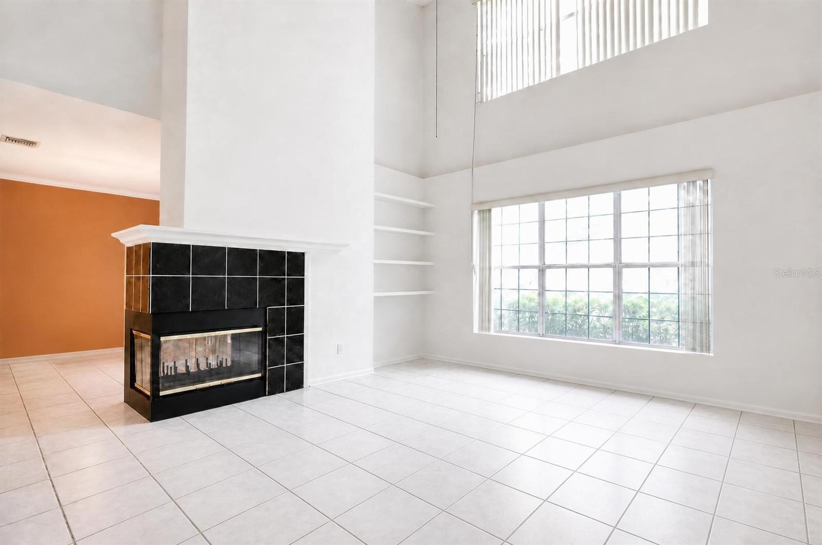 PHILLIPS BAY CONDO PH 6 - Residential