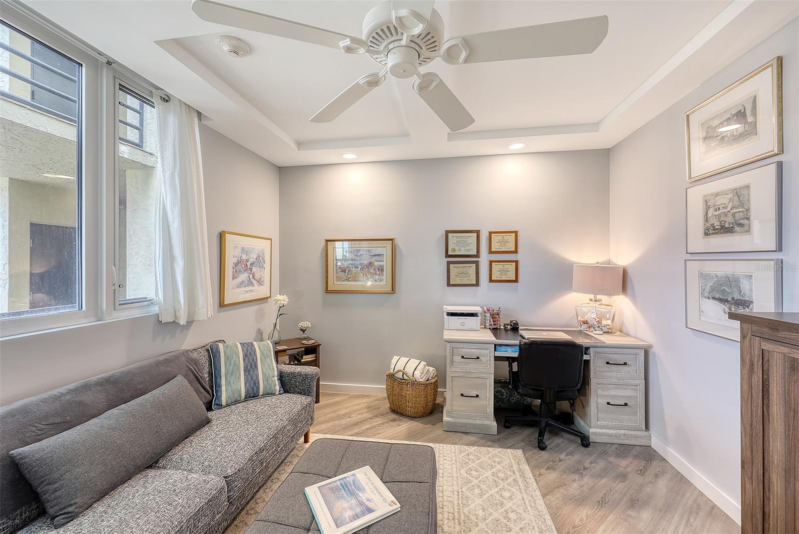 BEACHPLACE II - Residential