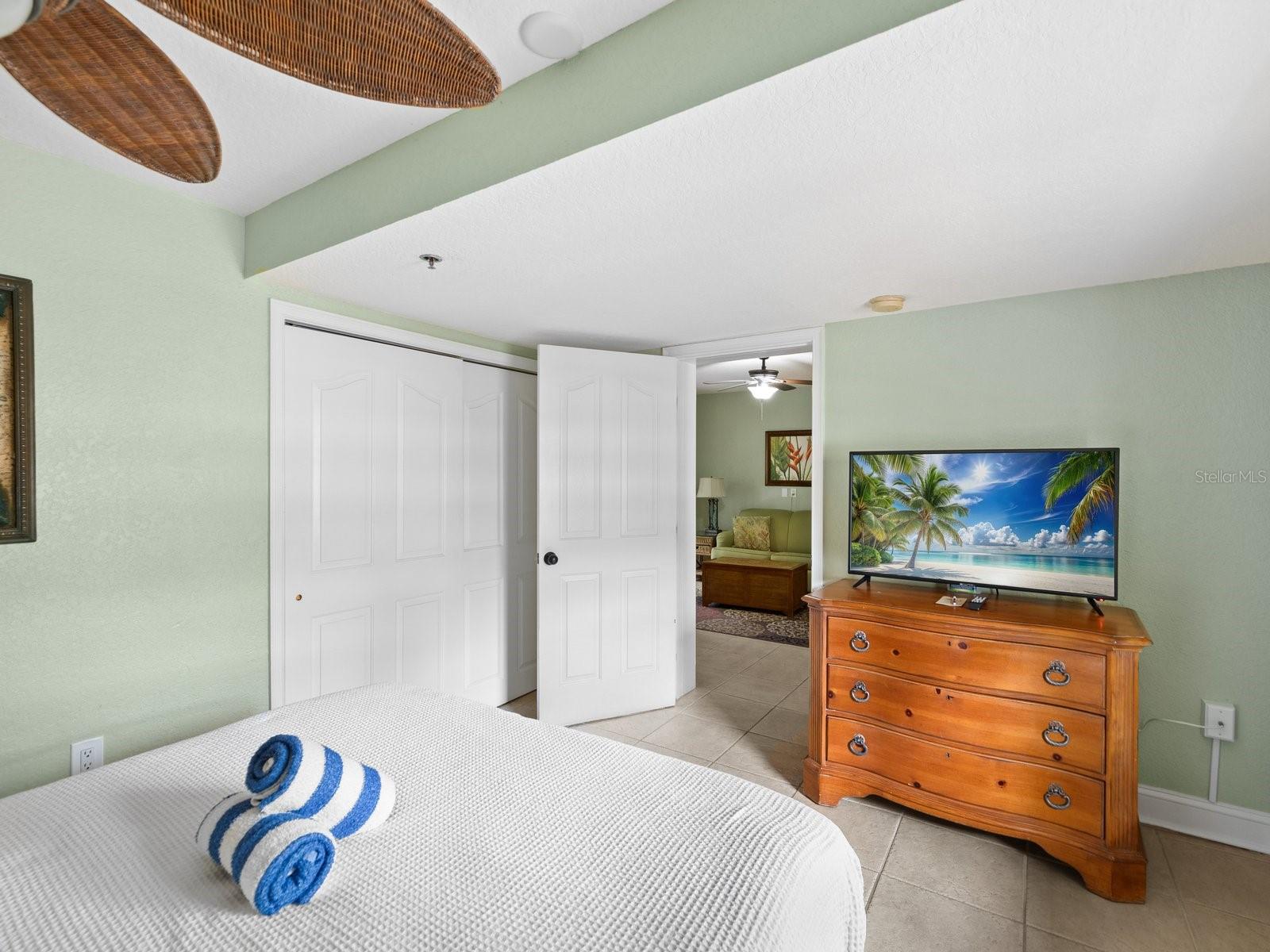 ROYAL YACHT CLUB NORTH CONDO - Residential