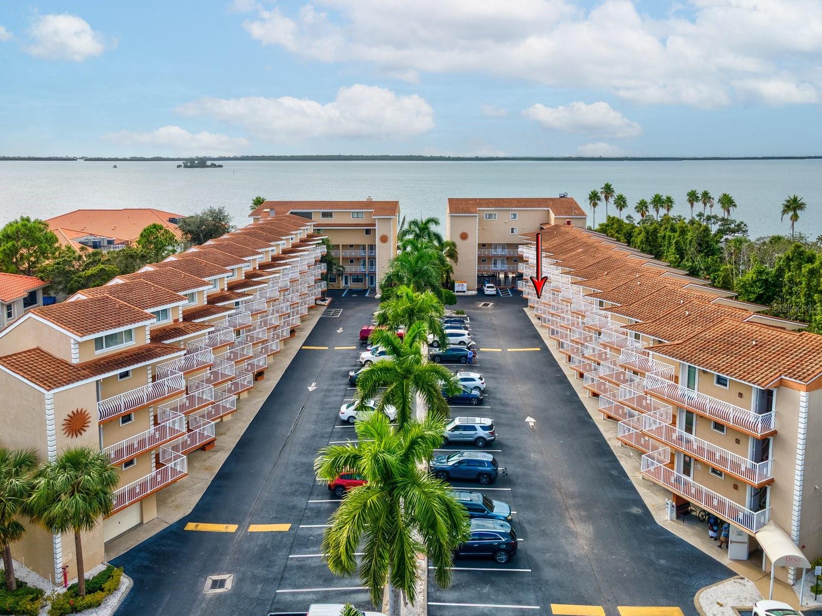 ROYAL YACHT CLUB NORTH CONDO - Residential