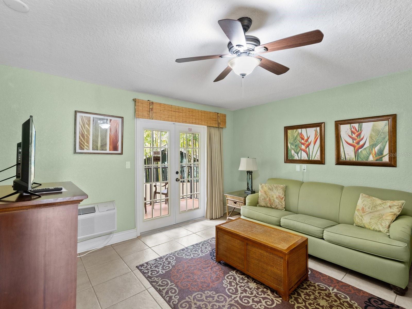 ROYAL YACHT CLUB NORTH CONDO - Residential