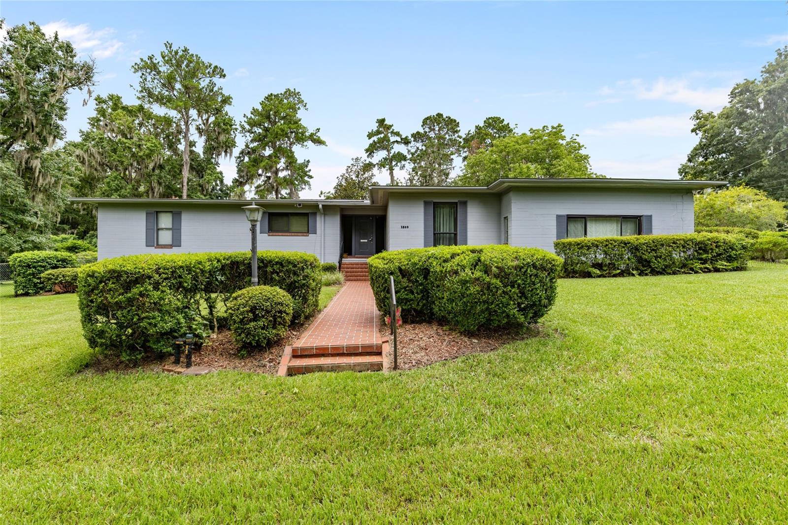 1520 NW 25TH TERRACE