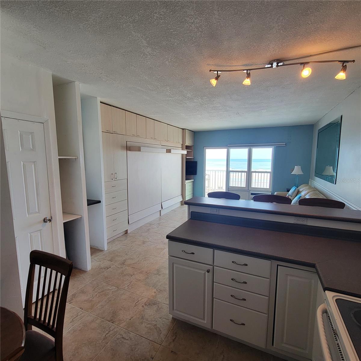 BEACH CLUB CONDO MOTEL - Residential