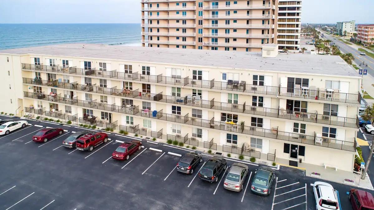 BEACH CLUB CONDO MOTEL - Residential