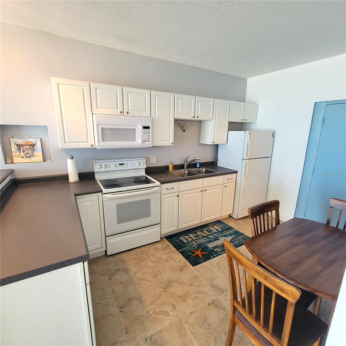 BEACH CLUB CONDO MOTEL - Residential