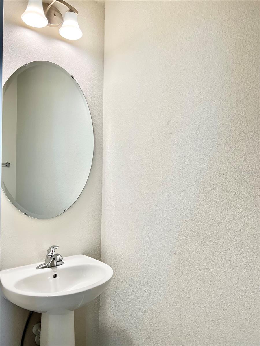 CREEKSIDE AT BOGGY CREEK PH 3 - Residential Lease