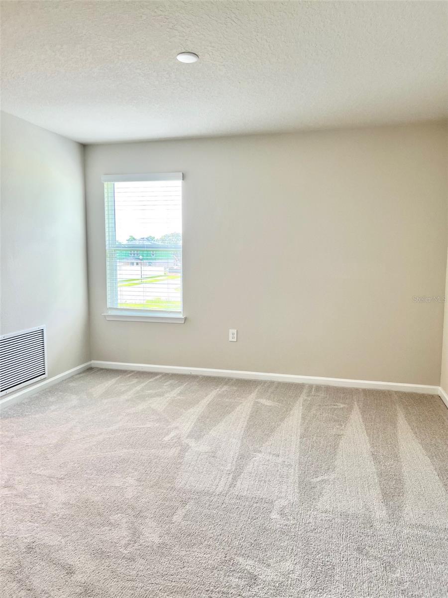 CREEKSIDE AT BOGGY CREEK PH 3 - Residential Lease