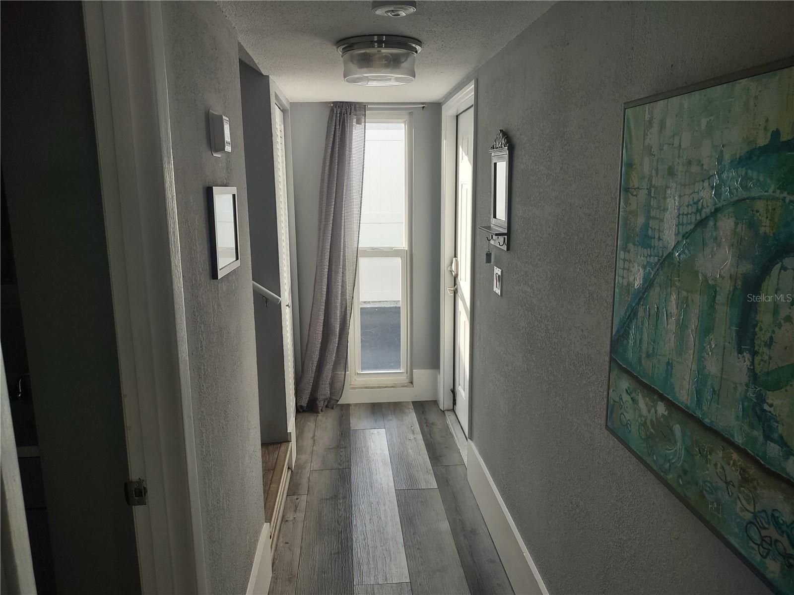 TOWNHOUSES IN THE CAY - Residential