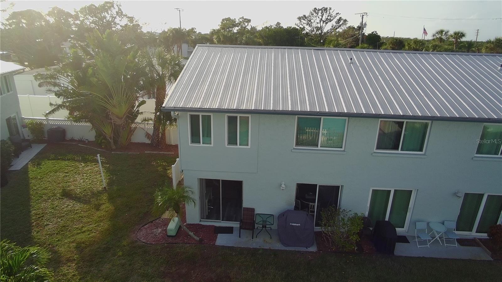 TOWNHOUSES IN THE CAY - Residential