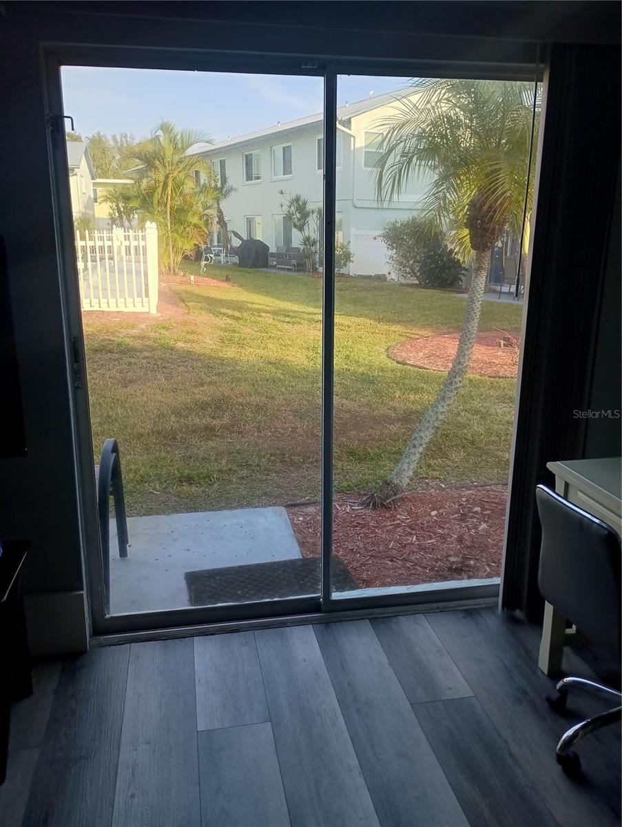 TOWNHOUSES IN THE CAY - Residential