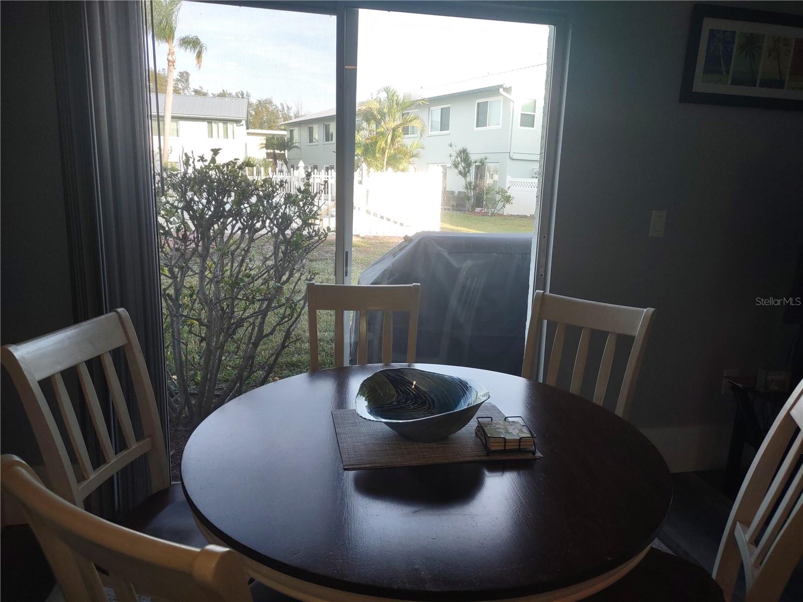 TOWNHOUSES IN THE CAY - Residential