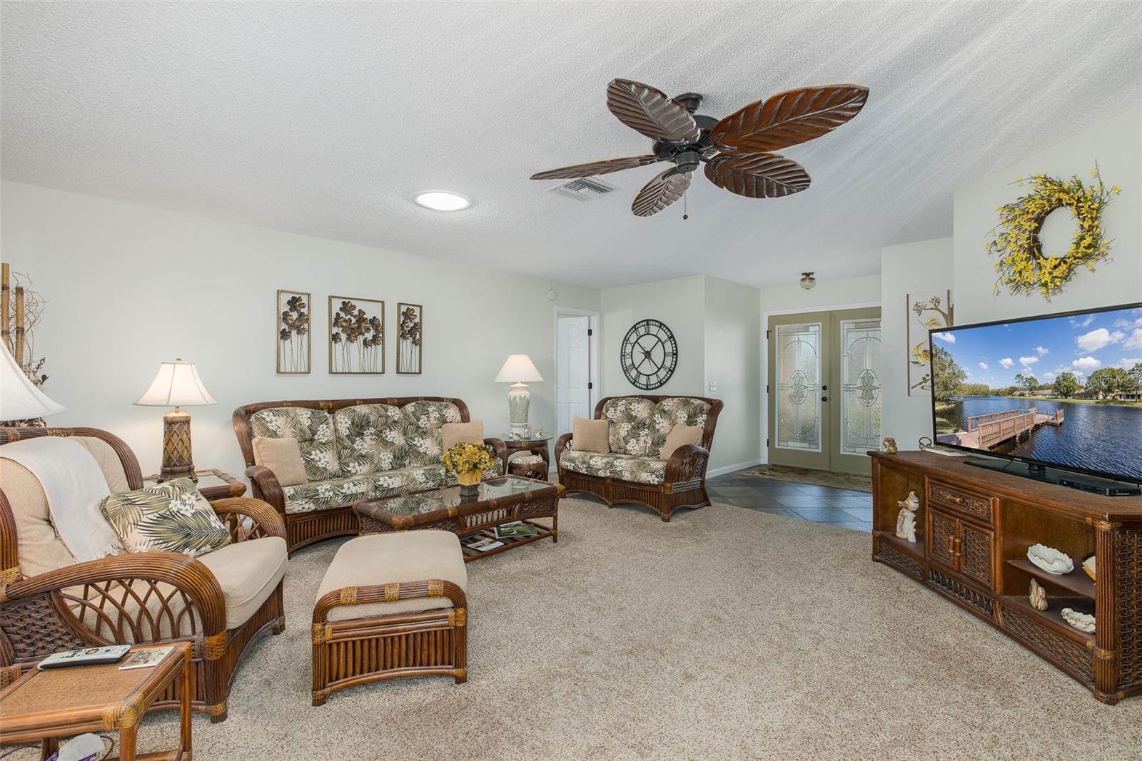 HERITAGE LAKE - Residential
